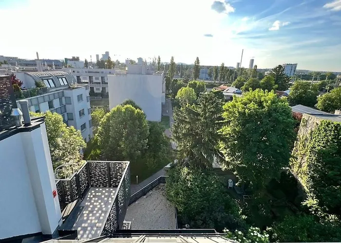 Urban 22 *